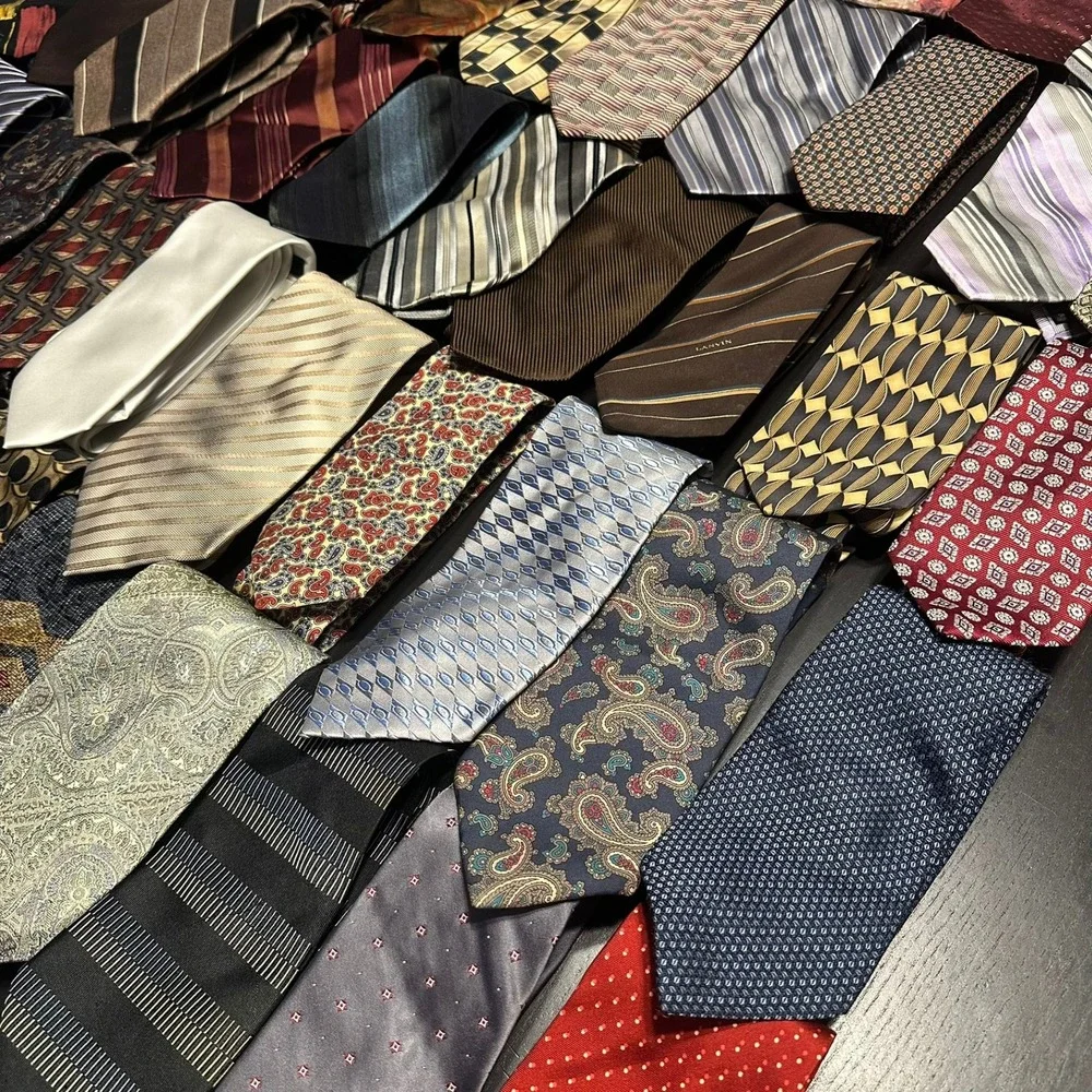 Bulk Lot of 50 Mens Neckties Silk Poly Blend Assorted Patterns Colors